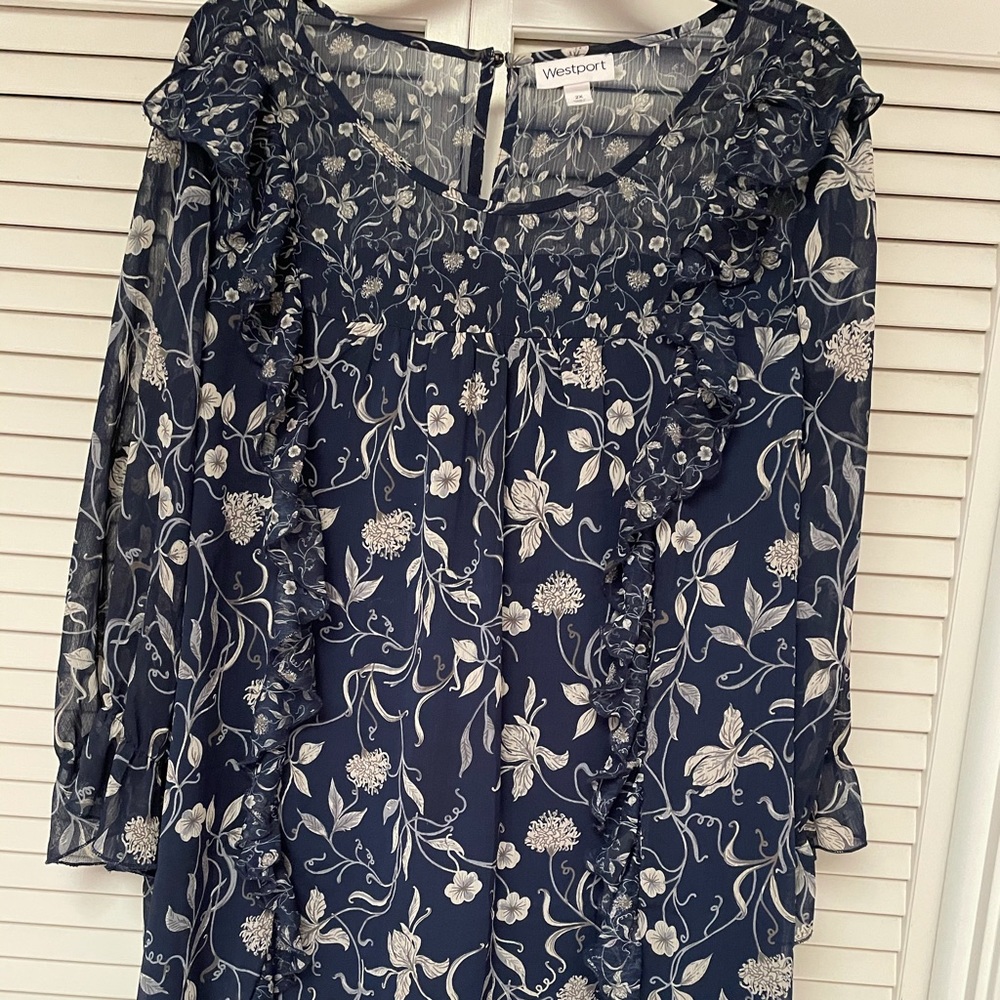 Navy & grey pullover blouse.